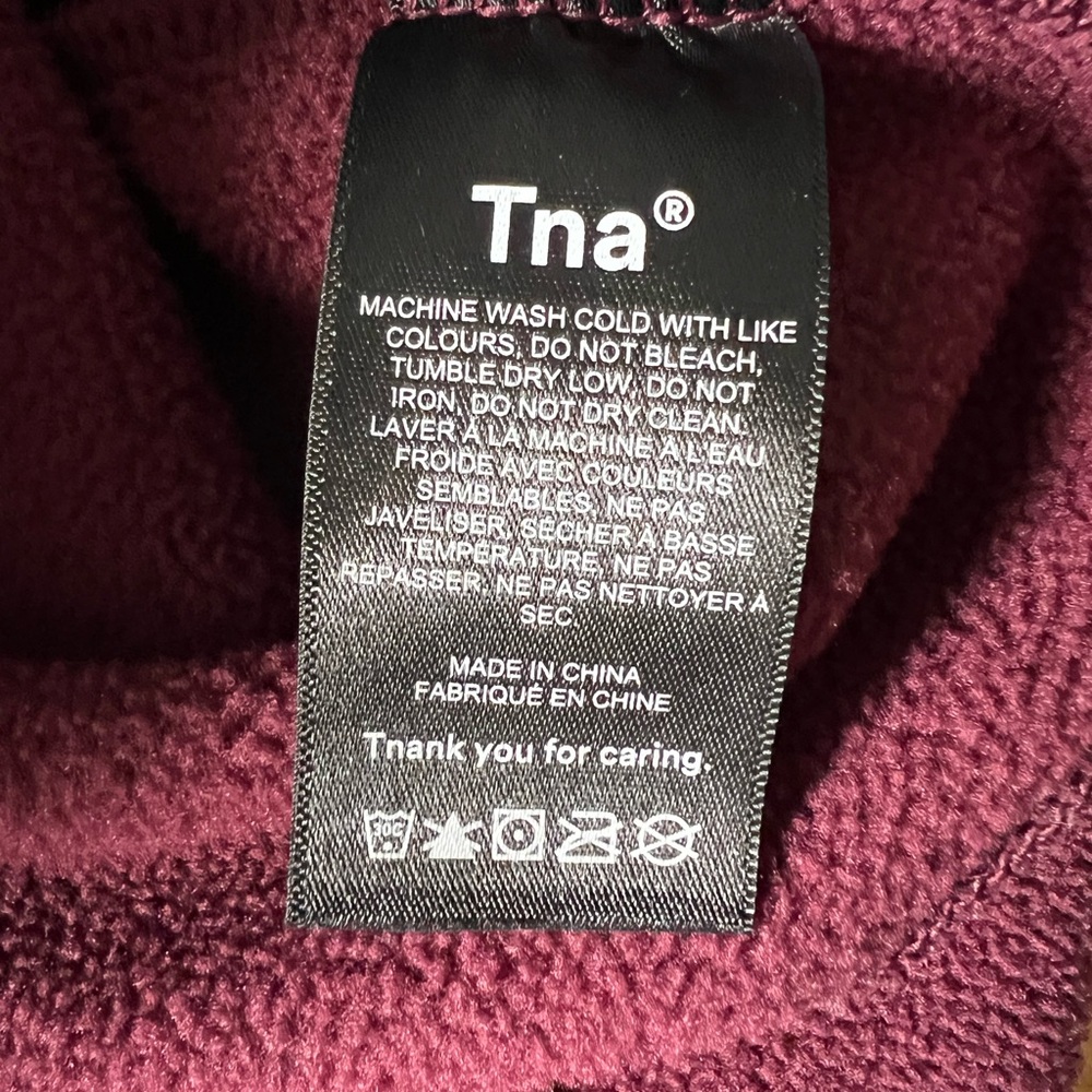 Aritzia TNA Burgundy Plum Quarter-Zip Fleece Pullover Size 2XS - Picture 4 of 14